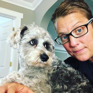 Meet your Posher, Laura